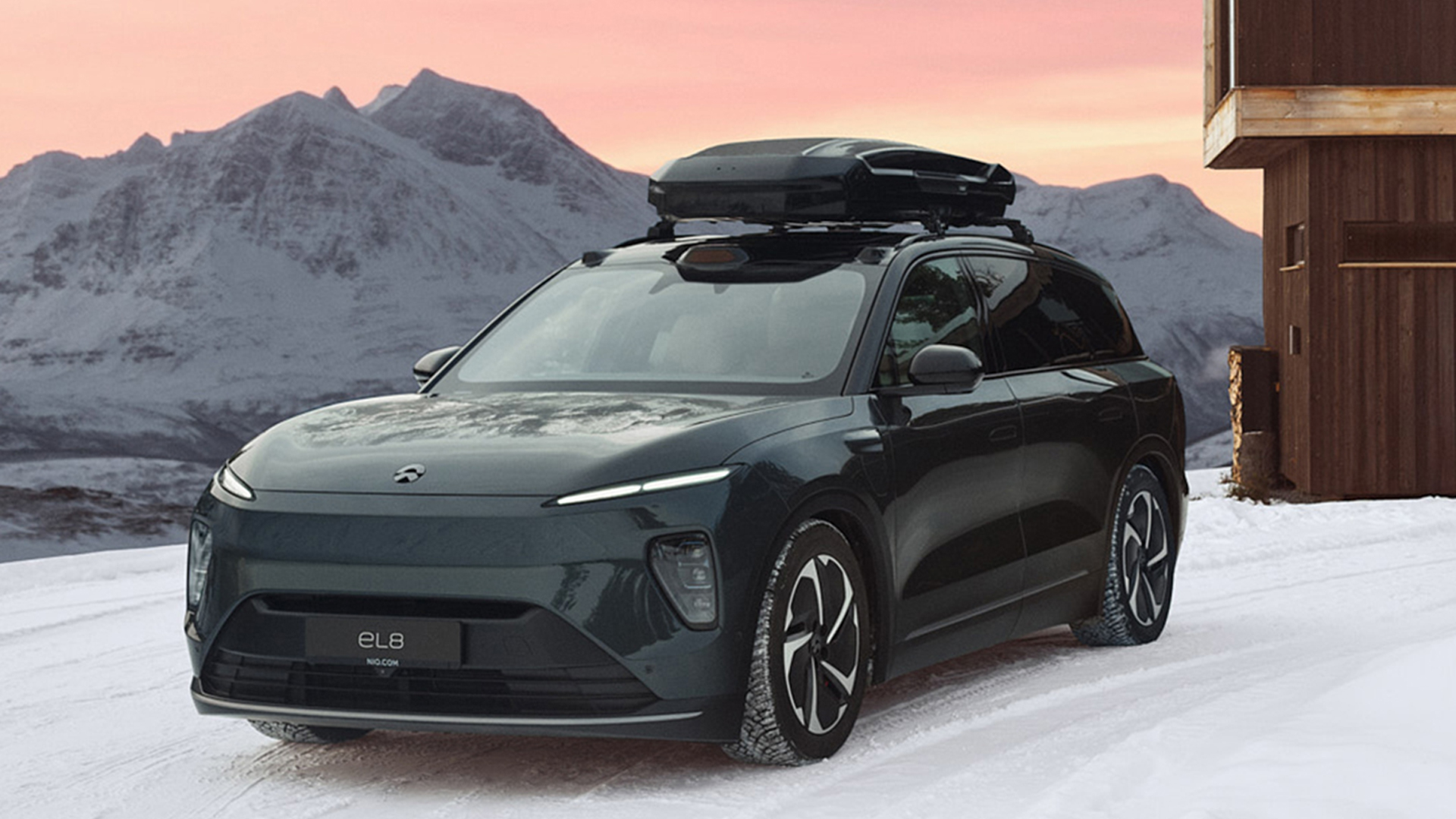 NIO EL8 Vinter Hytte